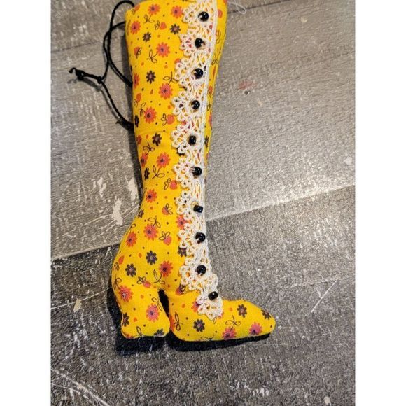 Plush felt yellow floral boot heel ornament Xmas decor - Picture 2 of 4